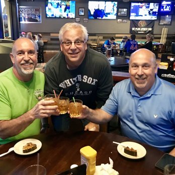 First Place Sports Bar - Sports Bars Near Me - Hoffman Estates, Illinois First Place Sports Bar - Sports Bars Near Me - Hoffman Estates, Illinois