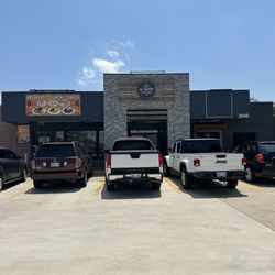 El Sazon Latin Grill - Outside