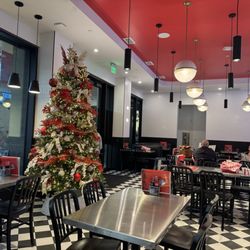 Hires Big H - Interior