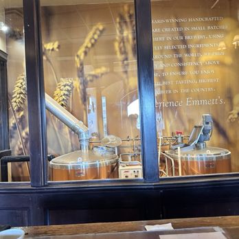 Emmett's Brewing Co - The tap room as you enter the front door - Bars Near Me - Palatine, Illinois