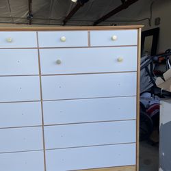 New Look Painting & Decorating - Dresser