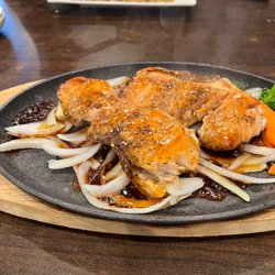 Tamashi Sushi & Ramen Bar - Teriyaki Salmon