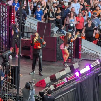 BC Place - Snoop Dogg - Stadiums & Arenas Near Me - Vancouver, British Columbia