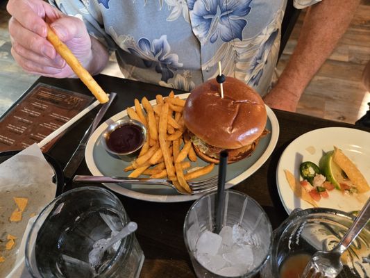 Driftwoods Sports Grill by null