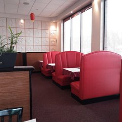 Rising Sun - Luxurious dining room.