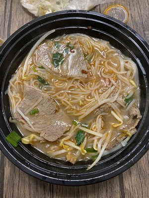Phở Binh by null