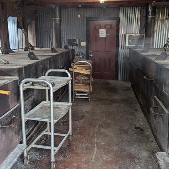 Black's BBQ - OMG! The smell! - Barbeque Near Me - San Marcos, Texas