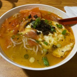 Tomato egg soup noodles