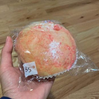 85°C Bakery Cafe-Concord - Strawberry with white chocolate ganache - Bakeries Near Me - Concord, California