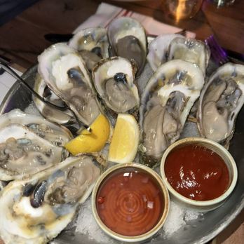 Lokal Eatery & Bar - Oysters - New American Near Me - Jersey City, New Jersey Lokal Eatery & Bar - Oysters - New American Near Me - Jersey City, New Jersey