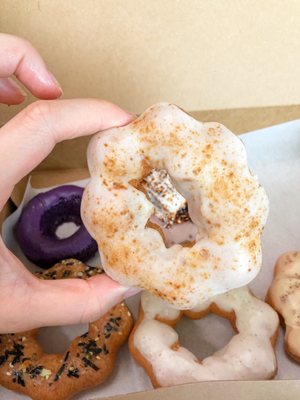 HeyDay Doughnuts by null