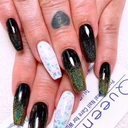 Queen Nails - Nails by Vicky