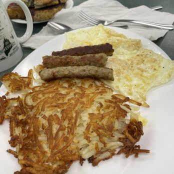 Early Bird Restaurant - Over medium egg, link sausage, hashbrowns - Breakfast & Brunch Near Me - Oakland, Maine Early Bird Restaurant - Over medium egg, link sausage, hashbrowns - Breakfast & Brunch Near Me - Oakland, Maine