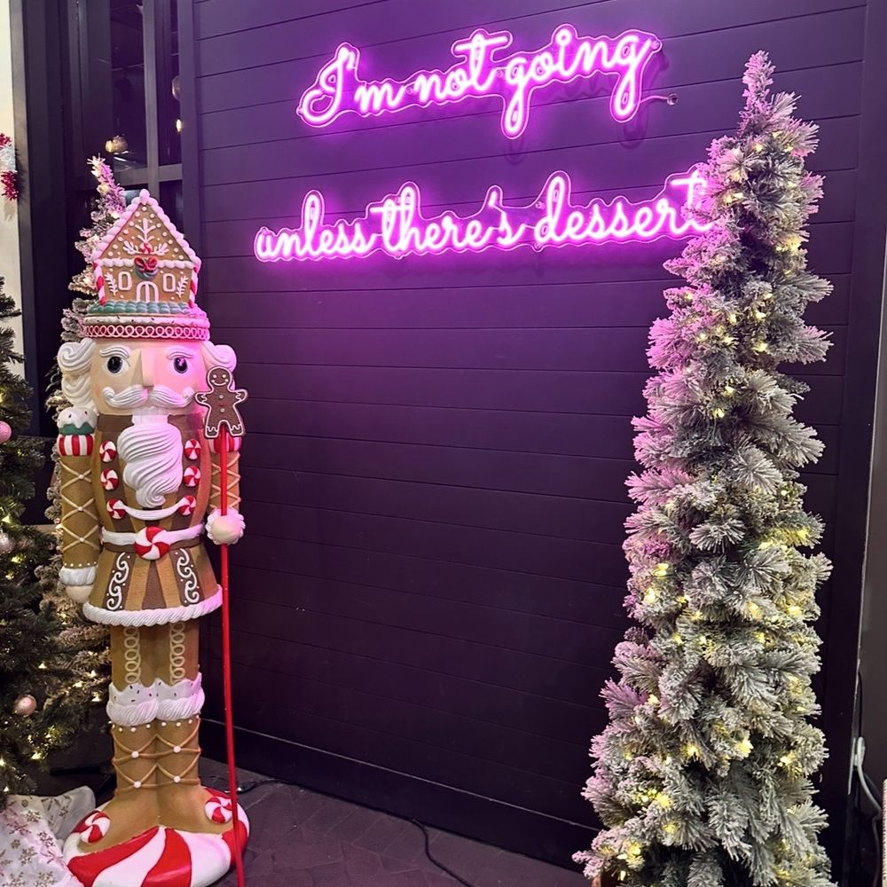 The Crazy Mason - Cute decor for Christmas - Desserts Near Me - Myrtle Beach, South Carolina The Crazy Mason - Cute decor for Christmas - Desserts Near Me - Myrtle Beach, South Carolina