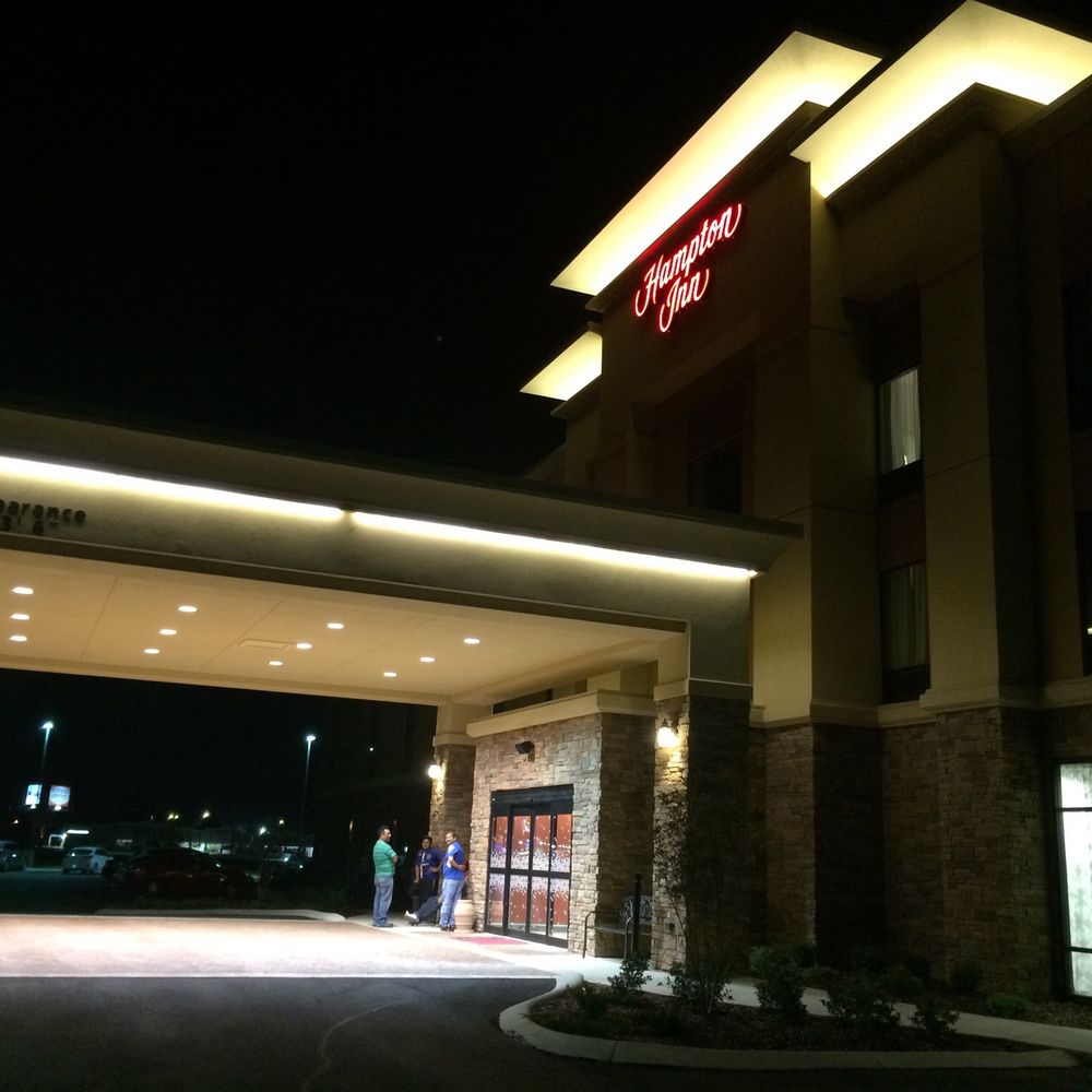 Hampton Inn Pulaski - Porte-cochere - Hotels Near Me - Pulaski, Tennessee