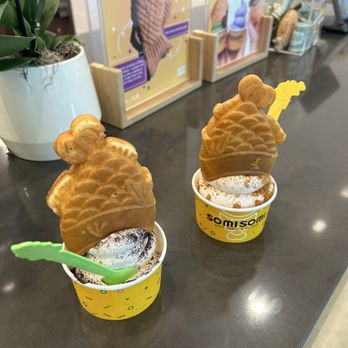 Somisomi - Milk tea swirls - Desserts Near Me - Milpitas, California Somisomi - Milk tea swirls - Desserts Near Me - Milpitas, California