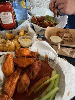 Wild Goose Bar & Grill by null