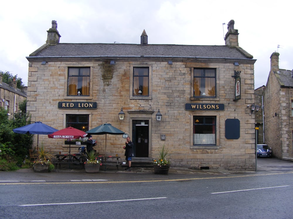 RED LION Updated June 2024 6 Halifax Road, Littleborough, Greater