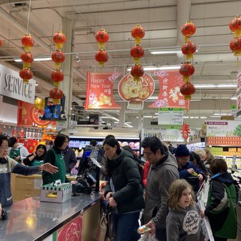 T&T Supermarket - 2020/01/10. Full blast Chinese New Year offerings - International Grocery Near Me - Coquitlam, British Columbia T&T Supermarket - 2020/01/10. Full blast Chinese New Year offerings - International Grocery Near Me - Coquitlam, British Columbia