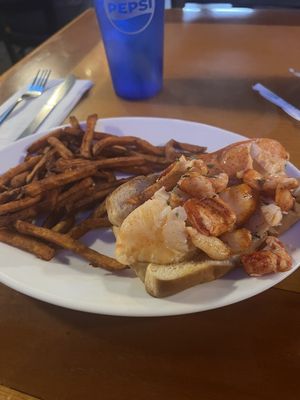 Kelly's Landing New England Seafood by null