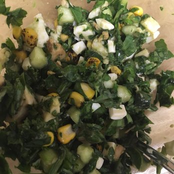 Chop Stop - delicious salad! Half kale, half spinach w/ egg whites, BBQ chicken, chicken breast, grilled corn, cucumbers, and avocado (always a must). - Salad Near Me - Encino, California