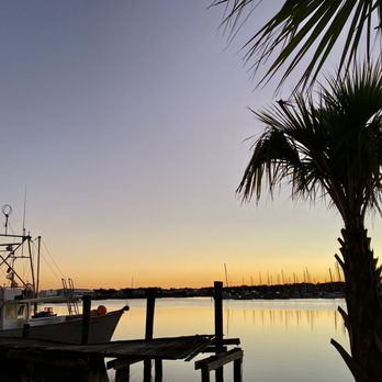 St Augustine Fish Camp - Sunset view - Seafood Near Me - St Augustine, Florida