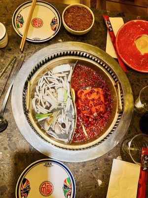 Xiaolongkan Hot Pot by null