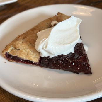 Steady Eddy's Station - BlackBerry Tart - Wine Bars Near Me - Leo, Indiana