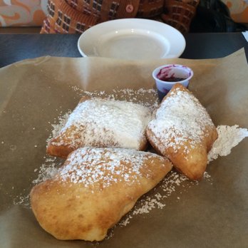 Googie Grill - American Near Me - Seaside, California