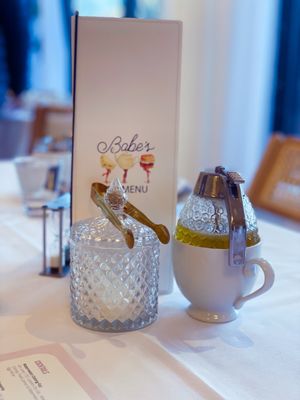 Babe's Tea Room by null