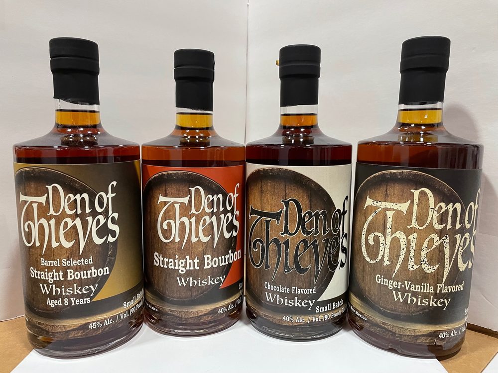 IN & OUT BEVERAGE Updated October 2024 18 Photos 2196 Cobb Pkwy