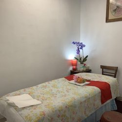 Health Up Massage