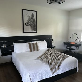 Bent Mountain Lodge - King size bed - Bed & Breakfast Near Me - Copper Hill, Virginia