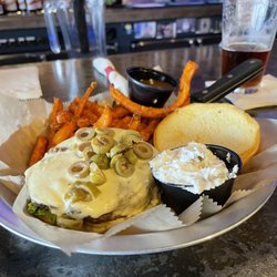 The Draft Sports Bar & Grille