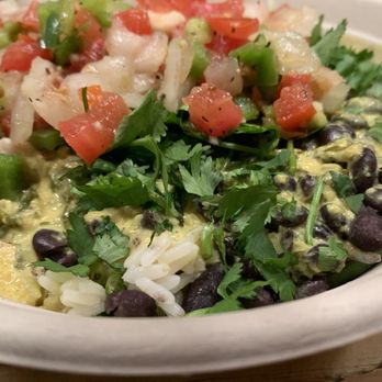 Five on Black - Salad, white rice, chicken, black beans, coconut sauce, cilantro, tomato vinaigrette and chimichuri. - Brazilian Near Me - Missoula, Montana