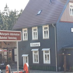 Gleis 1 Bahnhof Rennsteig