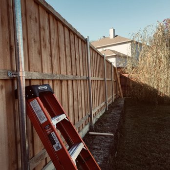 Alvarez Fence - Fences & Gates Near Me - Coppell, Texas Alvarez Fence - Fences & Gates Near Me - Coppell, Texas