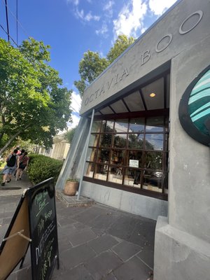 Octavia Books by null