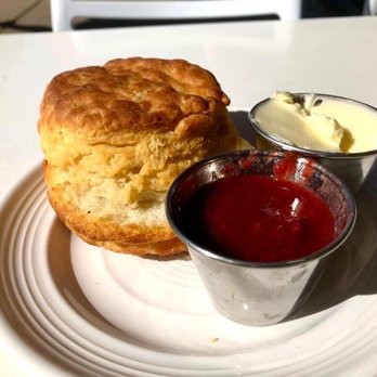 Garden Table - Broad Ripple - A beautifully made biscuit. - Juice Bars & Smoothies Near Me - Indianapolis, Indiana Garden Table - Broad Ripple - A beautifully made biscuit. - Juice Bars & Smoothies Near Me - Indianapolis, Indiana