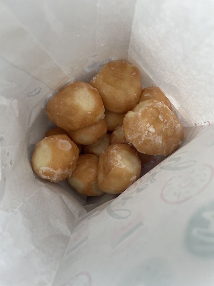The Donut Palace Logo