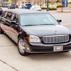 Manhattan Limousine - In front of Manhattan Hilton Hotel.