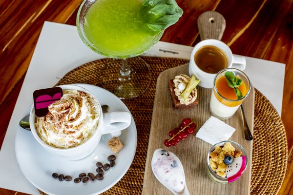 Le Rouge Restaurant & Après-Ski by null