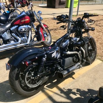 Hampton Roads Harley-Davidson - Outside in the courtyard area - Motorcycle Dealers Near Me - Yorktown, Virginia