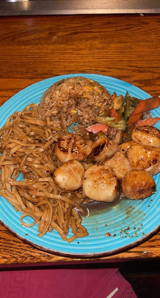 DOMO STEAK & SUSHI Updated July 2024 44 Photos & 76 Reviews 106 S