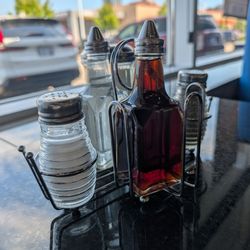 Vinegar varieties with the salt and pepper shakers