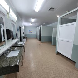 Bay Hide Away RV Park & Campground - Bath house