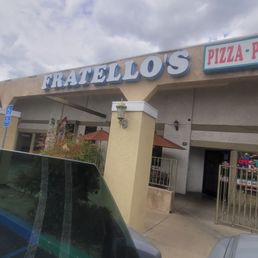Fast friendly service with good food Fast friendly service with good food
