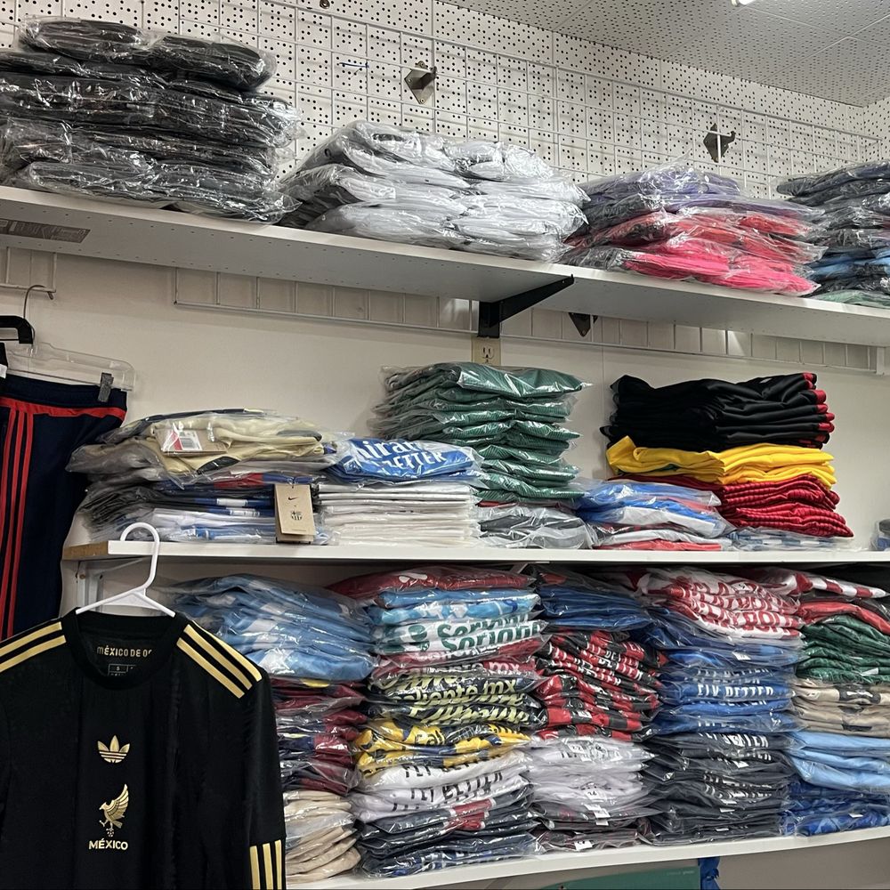 jhay cortez foot locker