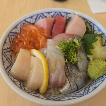 Soan By Sasabune Express - Chirashi Bowl - Japanese Near Me - Los Angeles, California