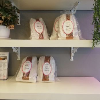 Cookie Stéfanie - Fresh bread, sliced! - Gluten-Free Near Me - Montreal, Quebec